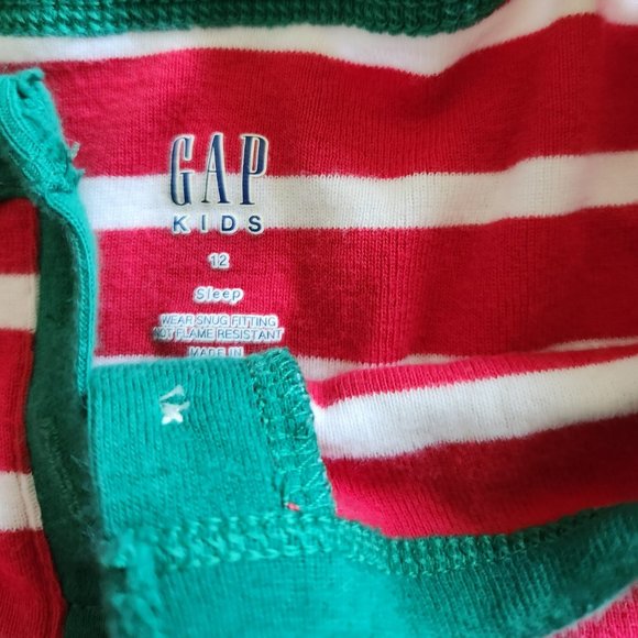 GAP Santa boys PJ's set - Picture 3 of 3